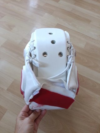 Casco Protección Karate Blanco