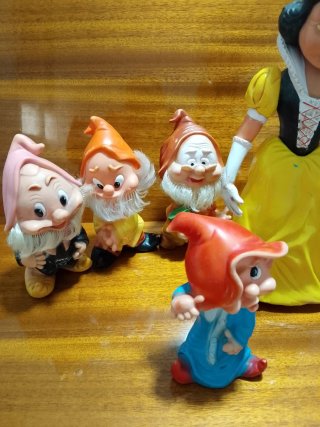 Set di bambole Biancaneve e i 7 nani vintage