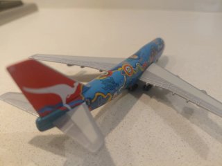 2 Maquetas del 747 de  Qantas