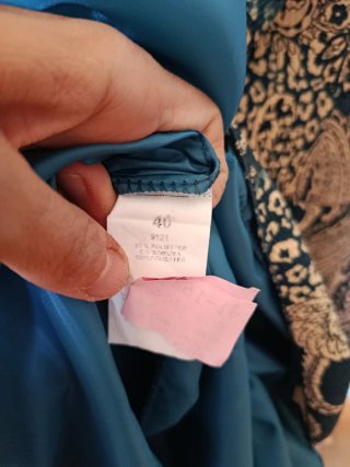 Vestido estampado ideal para eventos de otoño- inv
