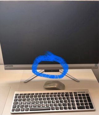 Pc lenoAll in One 23" - i5 / 8GB RAM / 1TB/ W 10