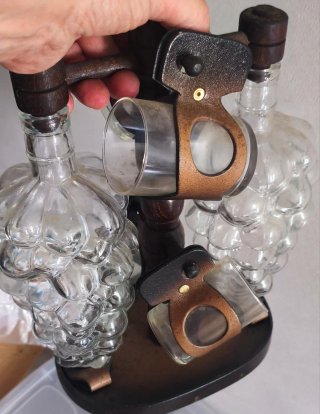 Juego Licorera Vintage Vidrio y Cuero