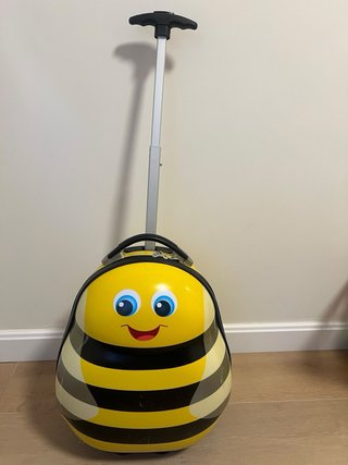Maleta y mochila abeja para niños