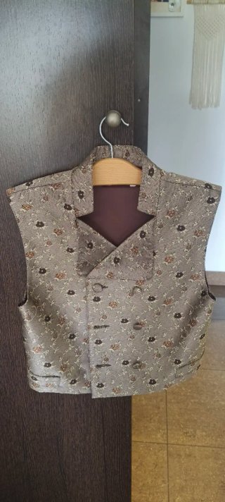 Traje fallero niño.