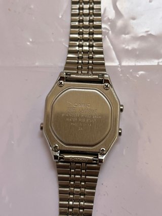 Reloj Casio Digital Plateado