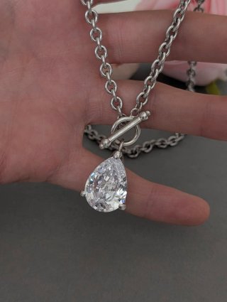 Collar Plata con Colgante Pera
