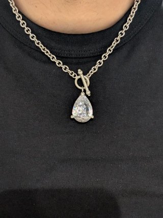 Collar Plata con Colgante Pera