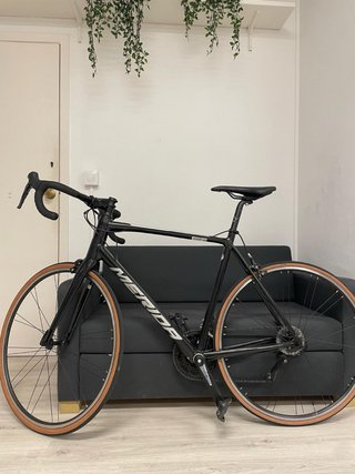 Bicicleta de carretera Merida Negra