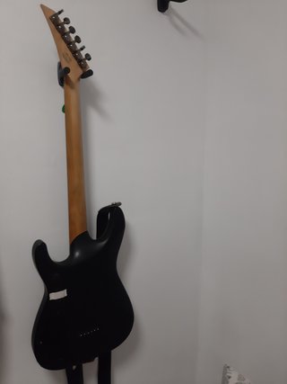 Charvel CJC 1217721 con funda