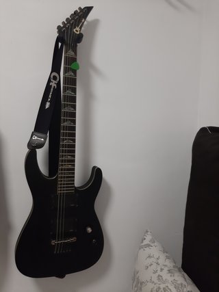Charvel CJC 1217721 con funda