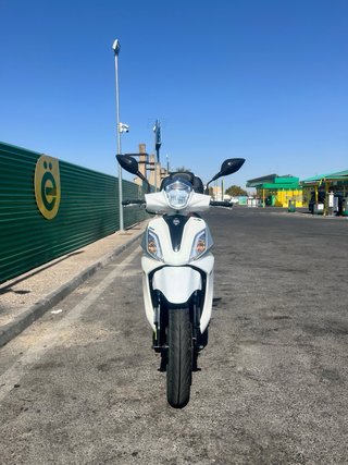 Sym Symphony ST 125cc Scooter