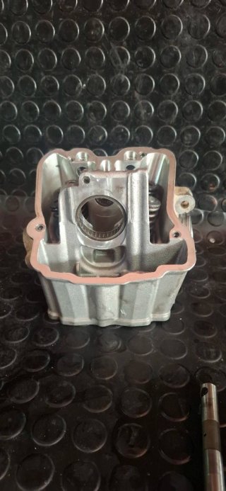 Culata KTM EXC-F 450 2009 arboles balancines