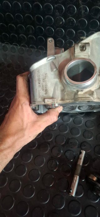 Culata KTM EXC-F 450 2009 arboles balancines