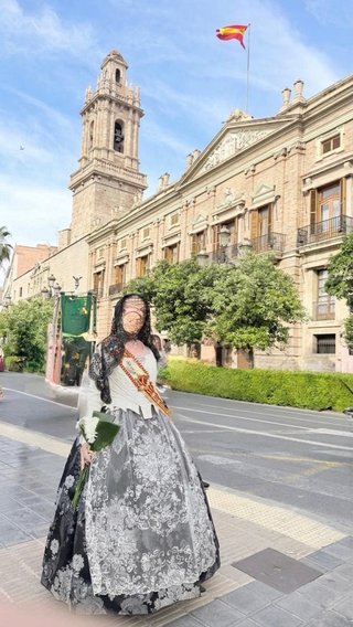 Traje Fallera