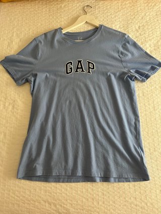 Camiseta GAP azul claro talla L