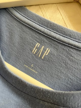 Camiseta GAP azul claro talla L