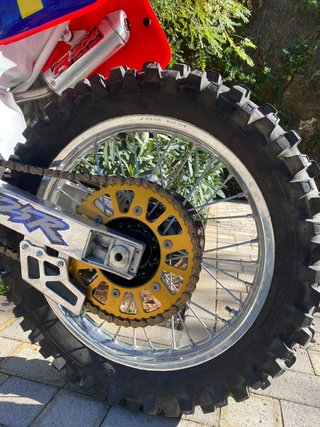 Honda CR 125R Motocross Roja y Blanca