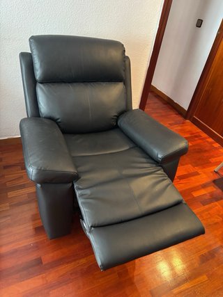 Sofá 2 plazas y sillón piel negro