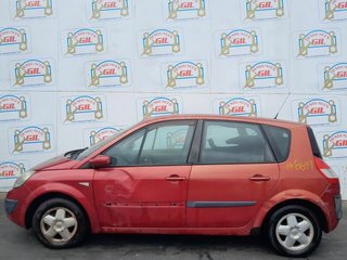 Centralita motor renault 1158314 8200565863 scenic