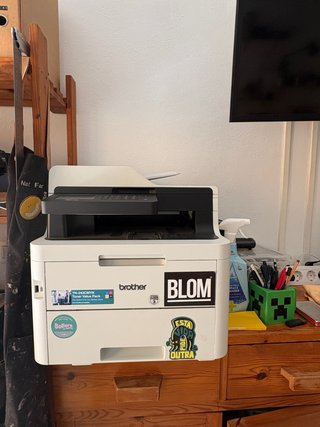 Impresora láser color Brother MFC-L3750cdw