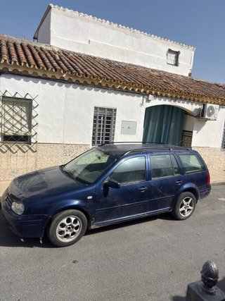 Volkswagen Golf 2000