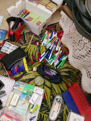 Material escolar variado