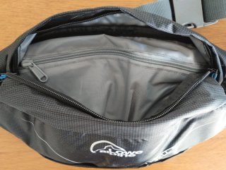 Riñonera Lowe Alpine Fjell 4 Negra.