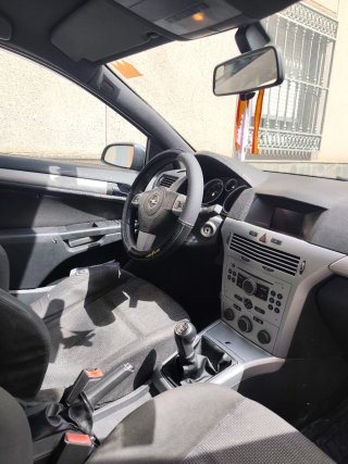 Opel Astra gtc gtc 2005