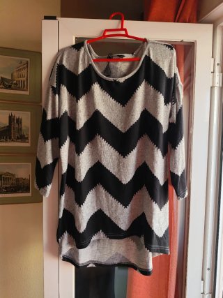 Blusa Dama Zigzag Gris y Negro