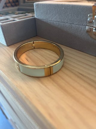 Pulsera Bimba y Lola dorada y verde