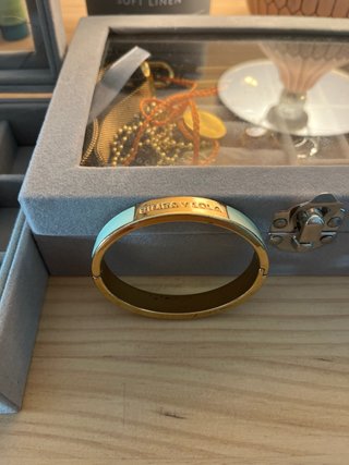 Pulsera Bimba y Lola dorada y verde