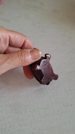 Statuina tartaruga portafortuna resina rossa