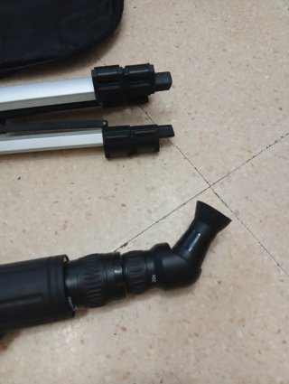 Telescopio SOLIG con trípode y funda