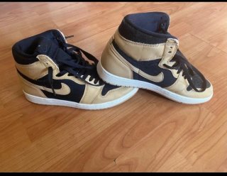 Zapatillas Nike Jordan Beige y Negro