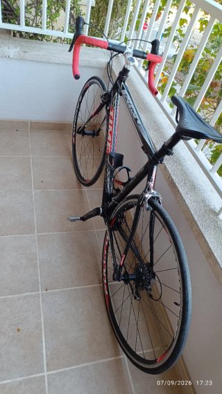 Bicicleta TIME de carbono, grupo Shimano 105