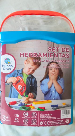Set de herramientas de juguete. Cómo nuevo.