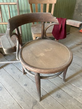 Juego de 3 sillas de madera