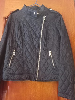 Chaqueta acolchada negra