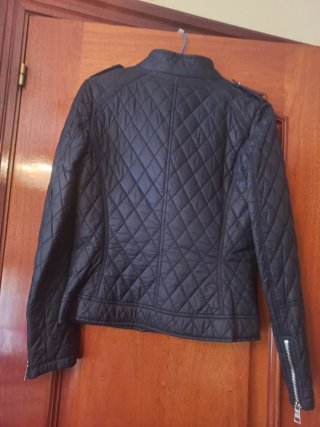 Chaqueta acolchada negra