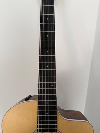 Guitarra Taylor 214ce Nylon