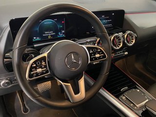 MERCEDES-BENZ EQA EQA 300 4MATIC