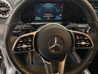 MERCEDES-BENZ EQA EQA 300 4MATIC