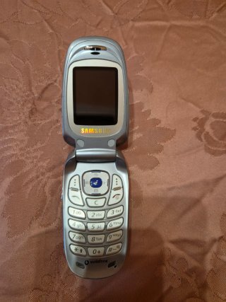 Samsung SGH X640 Telefono Vintage Argento