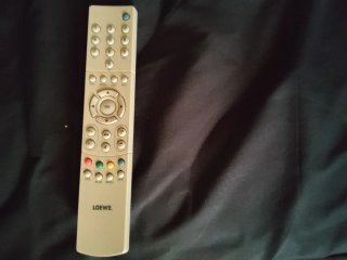 Televisor Loewe Concept L 32 con HDMI y Mando