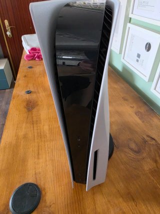 Playstation 5 825GB + Mando + Base Carga dualsense