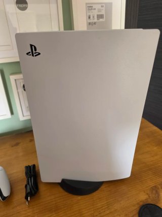 Playstation 5 825GB + Mando + Base Carga dualsense