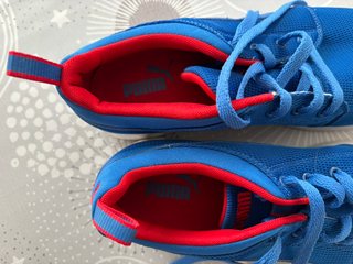 Tenis Puma Azul y Rojo