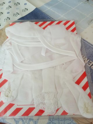 Vestiditos pequeños de la Mariquita Pérez pequeña