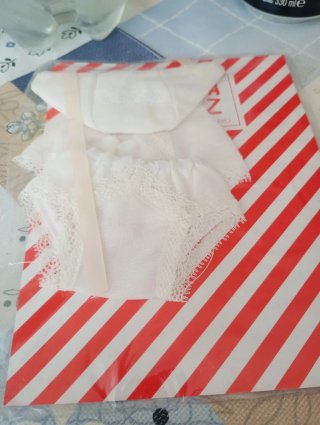 Vestiditos pequeños de la Mariquita Pérez pequeña