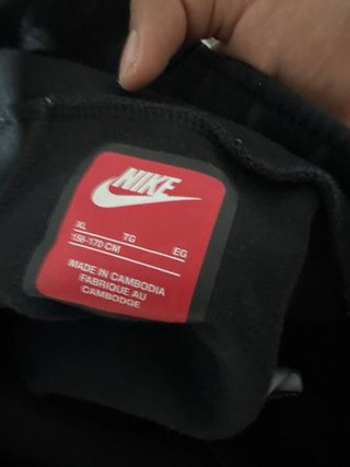 Pantalón Nike Negro Tech Fleece xl de niños